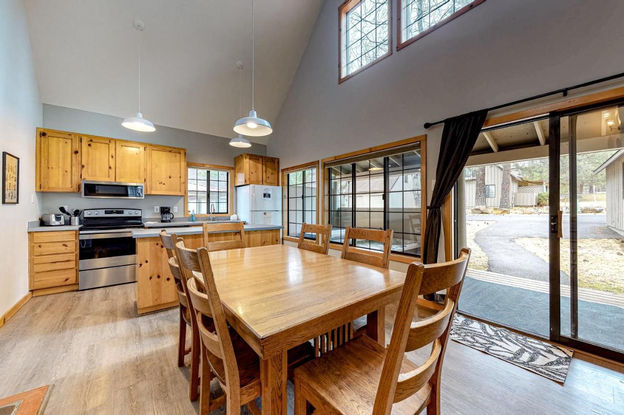 Circle 4 Ranch 25 | Discover Sunriver Buitenkant foto